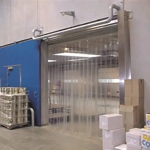 PVC lamellgardiner – komplett guide till remsgardiner i industrin